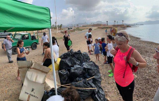 El Día mundial de limpieza en playas abarcará del Alamillo al Mojón - 1, Foto 1