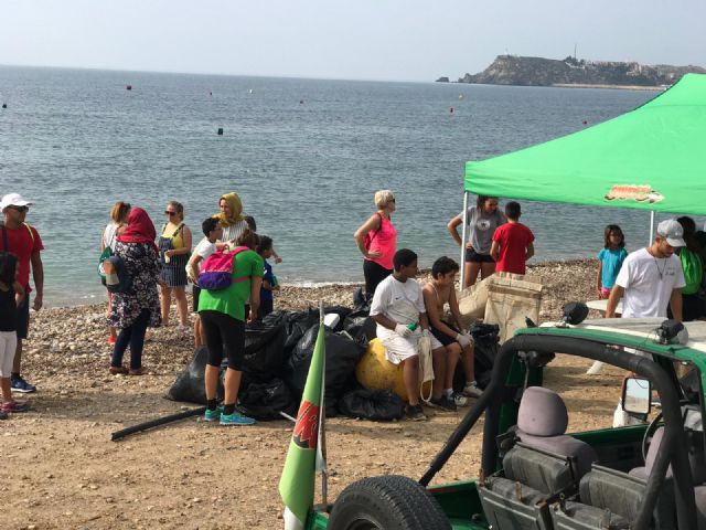 El Día mundial de limpieza en playas abarcará del Alamillo al Mojón - 3, Foto 3