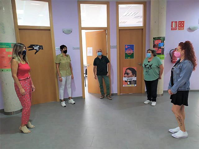 Reanudan la asistencia a hijos de víctimas de violencia de género - 1, Foto 1