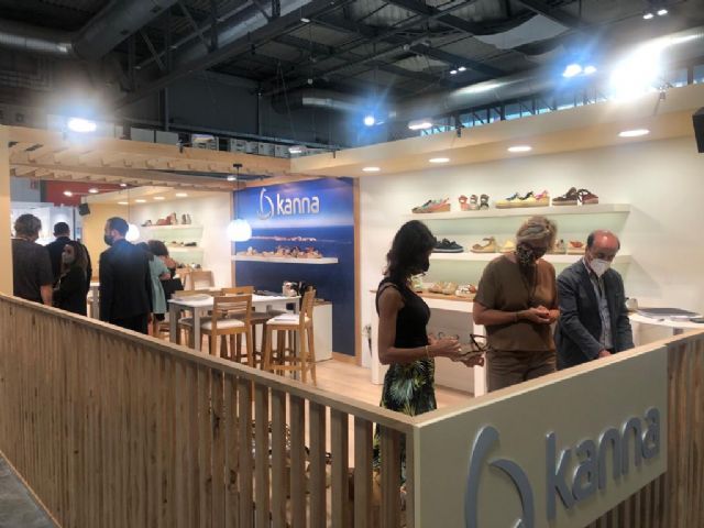 Cuatro empresas de calzado regionales desafían al COVID y exponen en Milán sus nuevas creaciones - 4, Foto 4