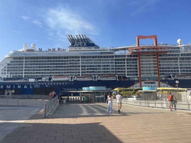 Doble escala de crucero en Cartagena con cerca de 3.300 pasajeros y con el estreno del buque de super lujo Silver Nova - 2, Foto 2