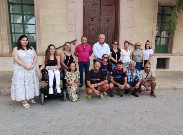 El Ayuntamiento y la Asociación D´Genes despiden a los dos jóvenes totaneros, Foto 2