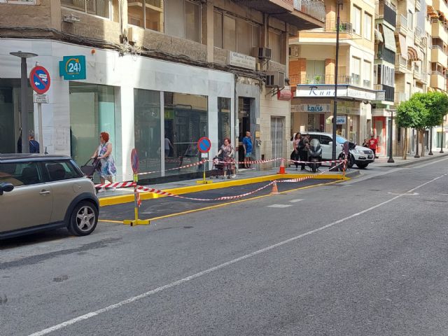 Alcantarilla renueva los contenedores de basura y mejora las zonas de la calzada donde están instalados - 1, Foto 1