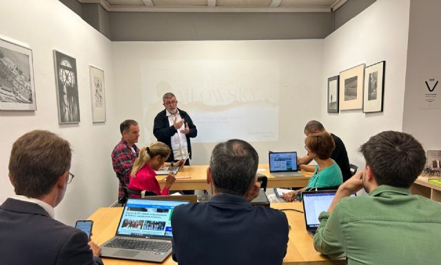 'Arde Railowsky', la colaboración entre Prodigioso Volcán y la emblemática librería valenciana - 2, Foto 2