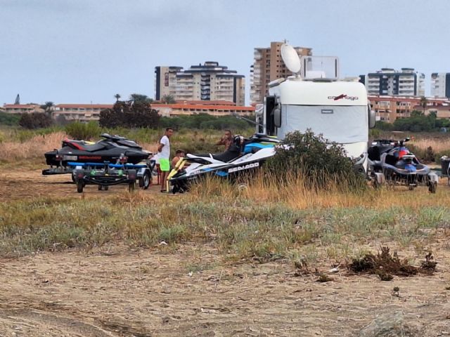 Suspenden una concentración de motos acuáticas en el Mar Menor y una acampada ilegal en la Playa de Los Alemanes de La Manga - 4, Foto 4