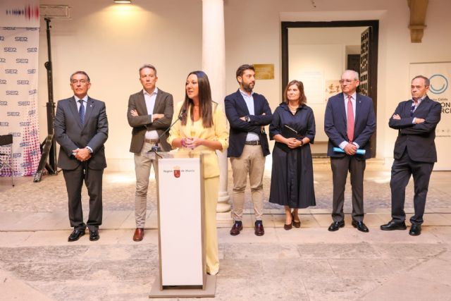 Lorca se convierte en escaparate de un siglo de turismo regional con una gran exposición en el Palacio de Guevara - 4, Foto 4