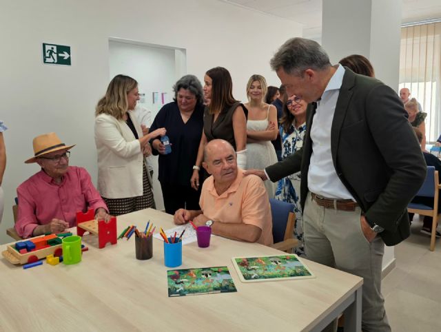 Lorca inaugura la nueva sede de la Asociación Alzheimer, que abre sus puertas al 100 % de ocupación tras duplicar su capacidad - 4, Foto 4
