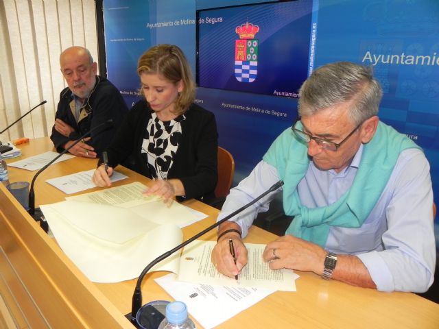 El Ayuntamiento de Molina de Segura y la Coral Polifónica Hims Mola firman un convenio para la promoción de la música - 2, Foto 2