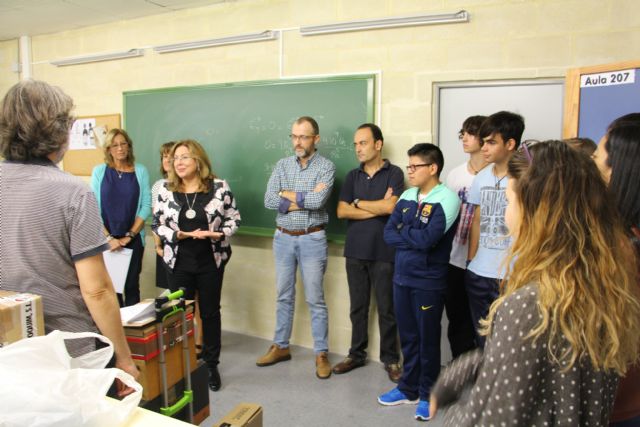 Alumnos del IES Dos Mares representan a la Región en el VII Finde Científico - 2, Foto 2