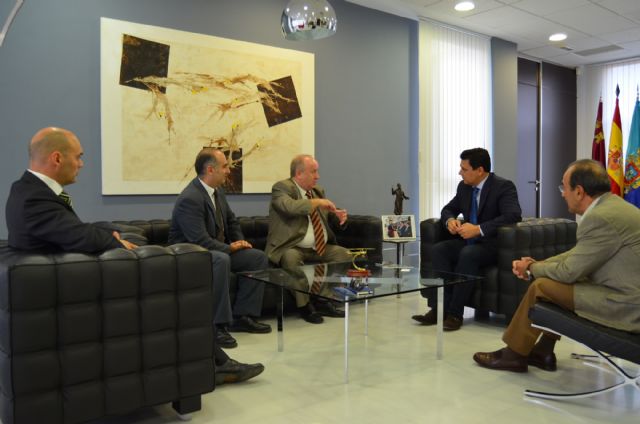 El alcalde recibe a los responsables de la iglesia mormona en la Región de Murcia que construirá en San Javier su nuevo centro de reuniones comarcal - 2, Foto 2