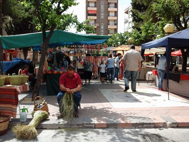 Vuelve de nuevo el Mercado Artesano Las Palomas, Villa de Alcantarilla, el próximo domingo, en el Jardín de la Constitución - 2, Foto 2