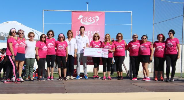 Arena Dancing in pink recauda 600 euros para el equipo Flamenco Rosa - 1, Foto 1