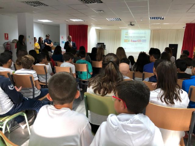 Maestros de Italia, Eslovenia, Grecia y Reino Unido pasarán una semana en el Colegio Andrés García Soler gracias al programa Eramus + - 1, Foto 1