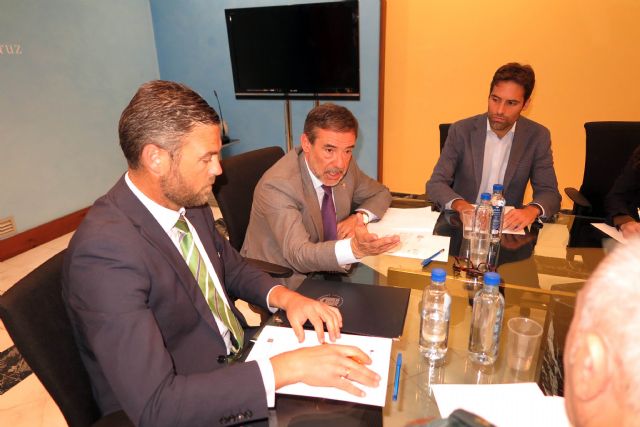 El Ayuntamiento de Caravaca aborda en la Junta Local de Seguridad la problemática de la ocupación ilegal de viviendas - 2, Foto 2