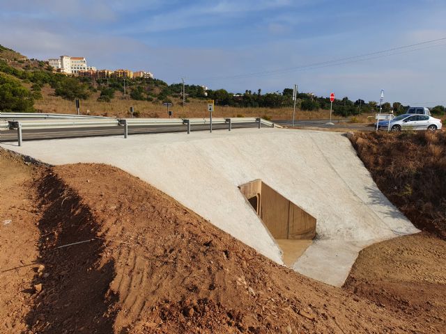Finalizada la obra de paso de agua de la carretera de Pliego a Casas Nuevas - 2, Foto 2