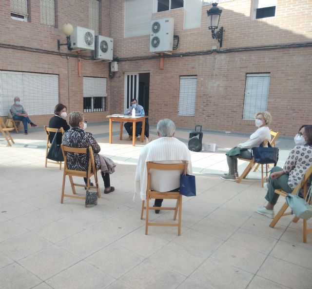 CLUB DE LECTURA: Un espacio para leer, conversar y compartir - 2, Foto 2