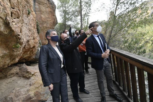 La Universidad de Murcia y el Ayuntamiento de Calasparra se unen para construir un taller de arqueología experimental en los Abrigos del Pozo - 1, Foto 1