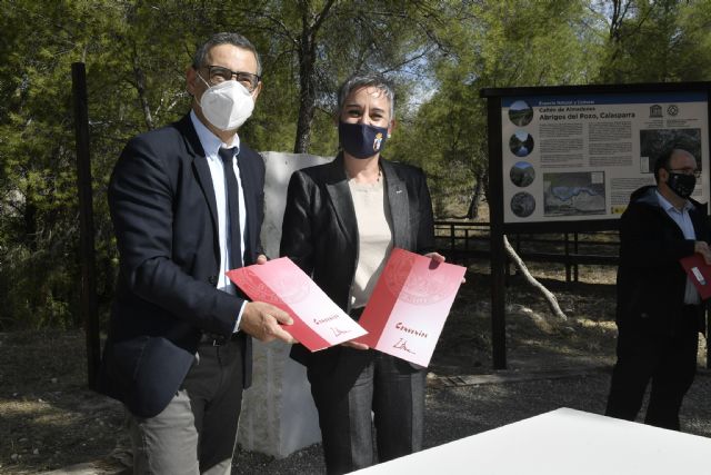 La Universidad de Murcia y el Ayuntamiento de Calasparra se unen para construir un taller de arqueología experimental en los Abrigos del Pozo - 2, Foto 2