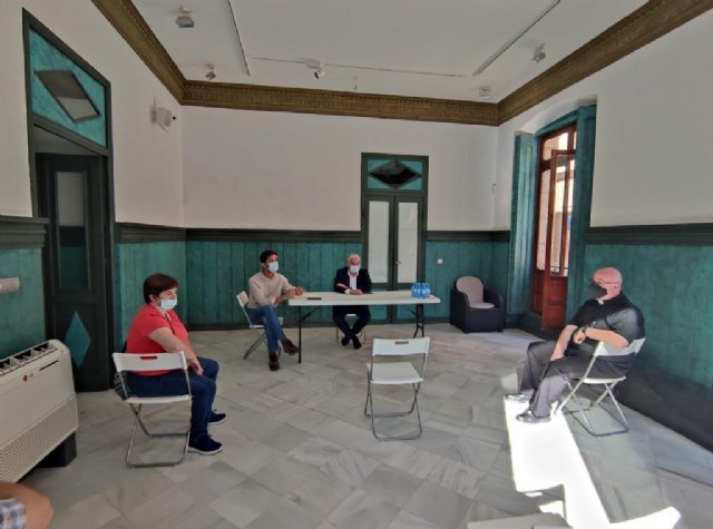 Cultura y Cabildos de Cofradías acuerdan proteger y mejorar el patrimonio cofrade - 1, Foto 1