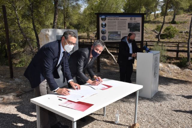 El Ayuntamiento de Calasparra y la Universidad de Murcia firman dos convenios de colaboración - 1, Foto 1