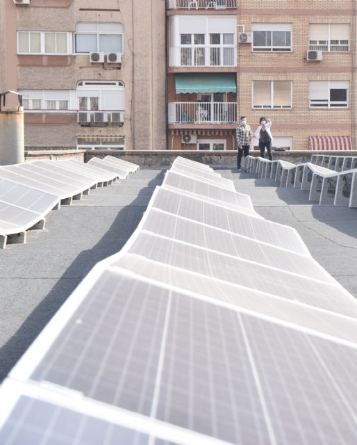 Un estudiante de Minas y Energía diseña una planta solar autosuficiente energéticamente capaz de abastecer a una industria - 3, Foto 3