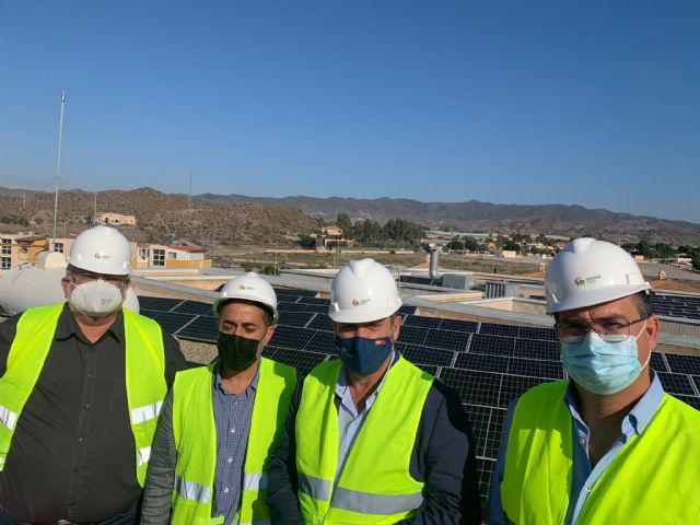 La Comunidad respalda la apuesta por la energía fotovoltaica en un centro educativo de Águilas - 1, Foto 1