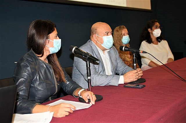 Éxito de participación en la III Jornada Informativa sobre los Presupuestos Participativos Desarrollando vías de participación - 1, Foto 1