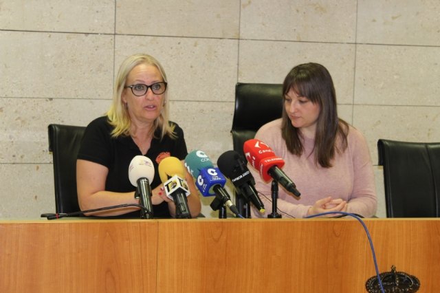 La Asociación Folclórica Peña “La Mantellina” convoca a los ciudadanos de Totana a colaborar en un proyecto para la recuperación de los trajes tradicionales - 1, Foto 1