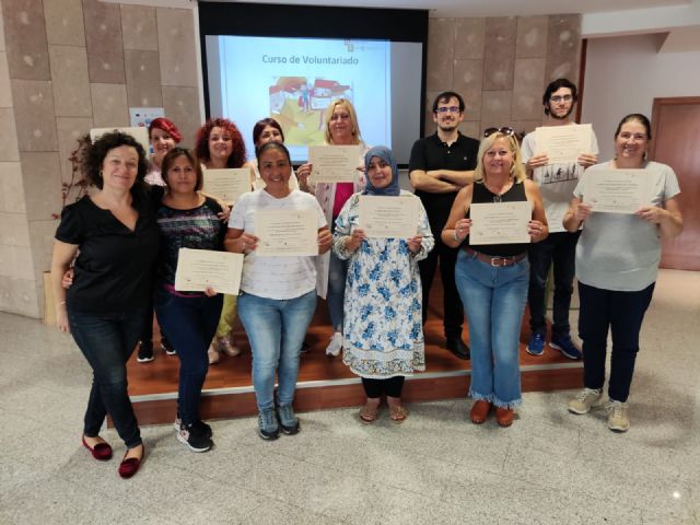Igualdad y Solidaridad Intergeneracional forman a mujeres en voluntariado - 1, Foto 1