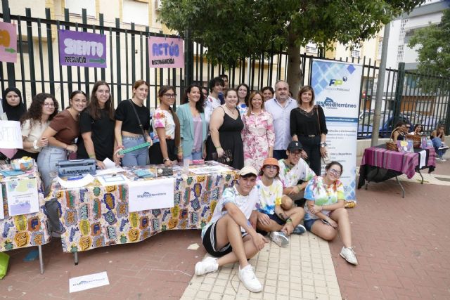 La IV Feria de la ciudadanía, ´Conviviendo en Diversidad´, de celebra San Antón y la Urbanización Mediterráneo - 1, Foto 1
