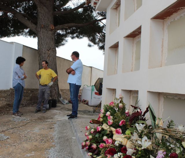 El Ayuntamiento prepara el Cementerio de cara al Día de Todos los Santos - 5, Foto 5