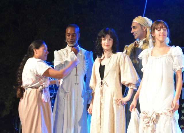 DeSean Ta-Jae deslumbra en la Pasarela de Moda de La Flota con una colección que une arte, herencia y vanguardia - 1, Foto 1