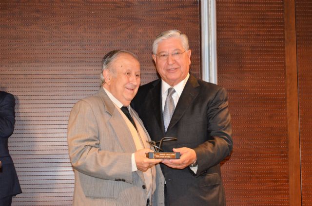 El hospital HLA La Vega ‘Miembro de Honor’ de la Asociación Española contra el Cáncer - 1, Foto 1