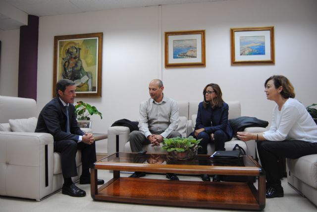 El delegado del Gobierno recibe a la Asociación Venezolana de la Región de Murcia - 1, Foto 1