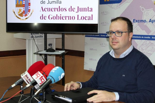 Se repararán los banquillos del campo de fútbol municipal La Hoya - 1, Foto 1