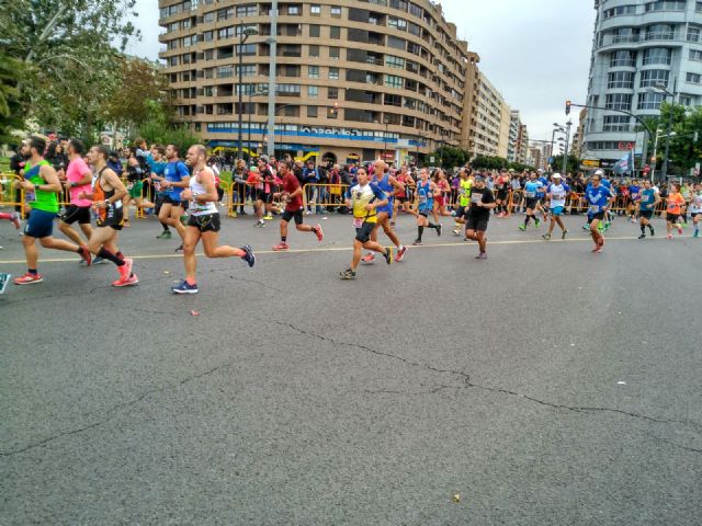 Atletas del C.A.T. participaron en la trigésima sexta edición de la Maratón de Valencia, Foto 2
