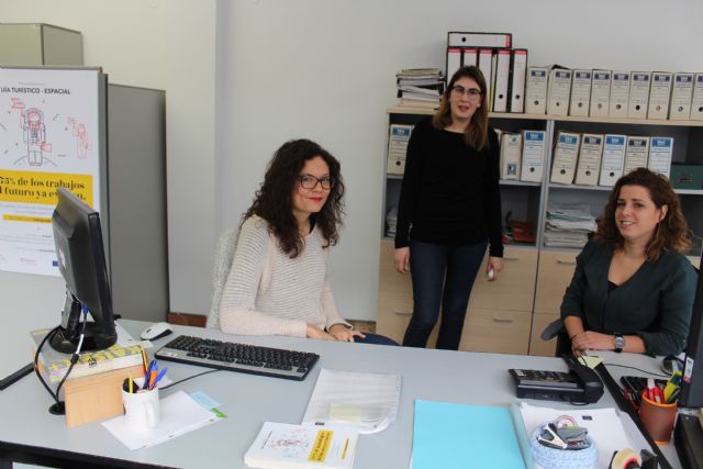 El Centro de Empleo del Ayuntamiento ofrece varios servicios a jóvenes de entre 16 y 29 años - 1, Foto 1