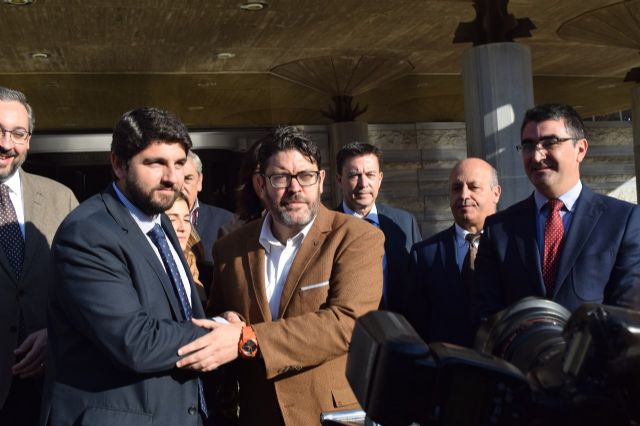 Ciudadanos y PP escenifican el acuerdo que permitirá que los murcianos tengan mejores presupuestos - 2, Foto 2
