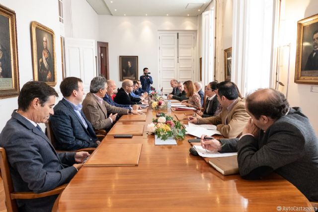 Ayuntamiento y empresarios trabajarán conjuntamente para avanzar en el Plan General de Ordenación Urbana - 1, Foto 1