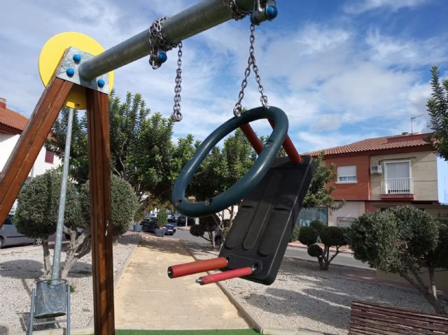 Los vándalos se vuelven a cebar con el mobiliario público en Las Torres de Cotillas - 4, Foto 4