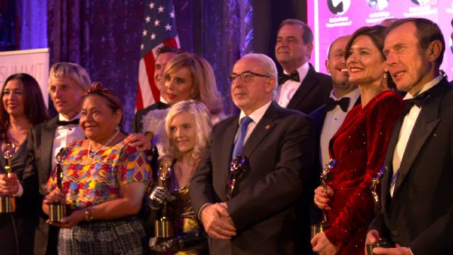 José Luis Mendoza, galardonado en los New York Awards por su compromiso y contribución social - 1, Foto 1