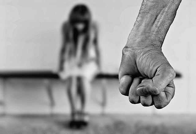 El 66% de las mujeres víctimas de violencia de género está sin empleo en el momento de comenzar a sufrir esta violencia - 1, Foto 1