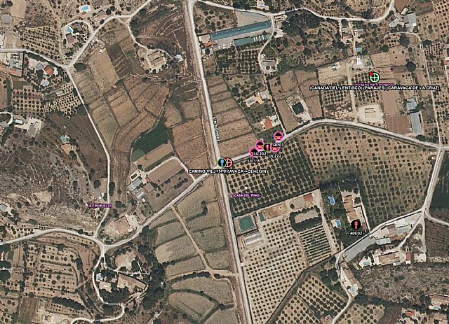 Servicios de emergencia dan por extinguido el incendio de un turismo - 1, Foto 1