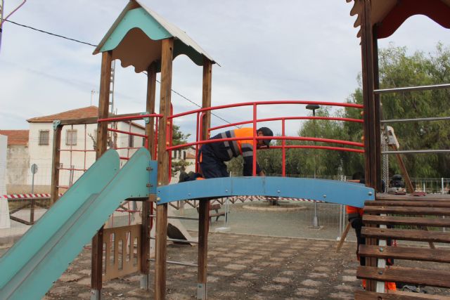 Comienzan las obras de reparación y mejora del parque infantil de La Estación en Puerto Lumbreras - 2, Foto 2