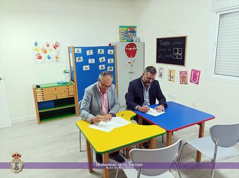 La Hermandad de la Soledad de Alcalá del Río beca a dos usuario/as de la Fundación trabajo, Asistencia y superación de Barrera “Tas” de la Vega del Guadalquivir - 1, Foto 1