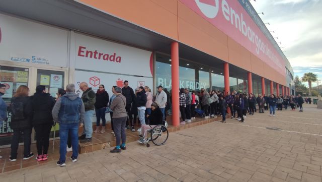 Embargos a lo bestia pone freno a la inflación con más de 1.000 muebles a 1€ - 2, Foto 2