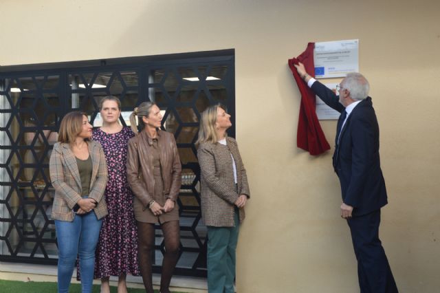 La Comunidad fomenta el empoderamiento y liderazgo de la mujer con programas de promoción personal y laboral - 2, Foto 2