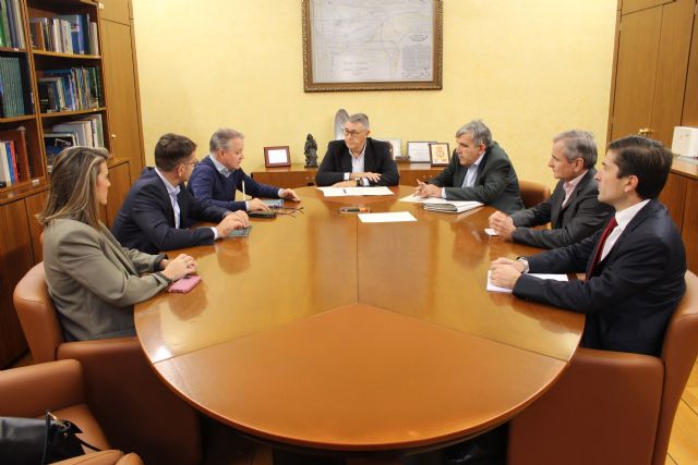 El presidente de la CHS se reúne con la Asociación de Promotores Inmobiliarios de la Región de Murcia - 1, Foto 1