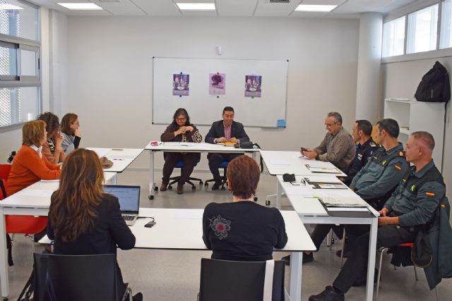 La conmemoración del 25 de noviembre centra la mesa local de coordinación contra la violencia de género - 2, Foto 2