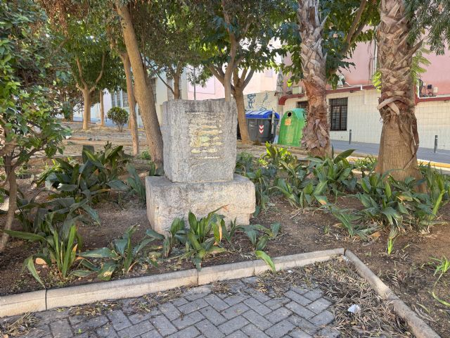 MC: Abandono, suciedad y edificios en ruinas: la desidia del gobierno de Arroyo en el Barrio Universitario - 1, Foto 1